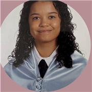 Profesora de apoyo escolar especializada en Atención a la Diversidad, y cursando último año de la carrera de Educación Primaria